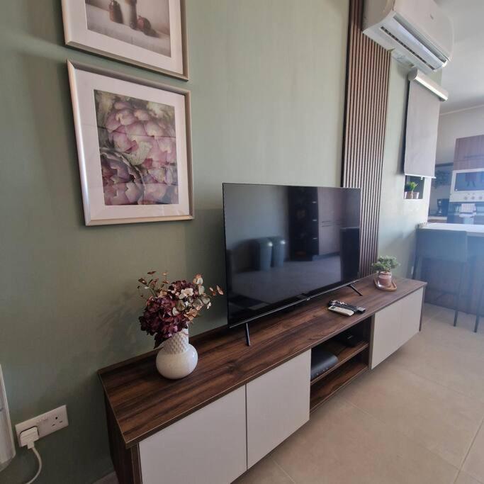 Centrally Located, Well Equipped, Stylish Flat. St. Paul's Bay Exterior foto