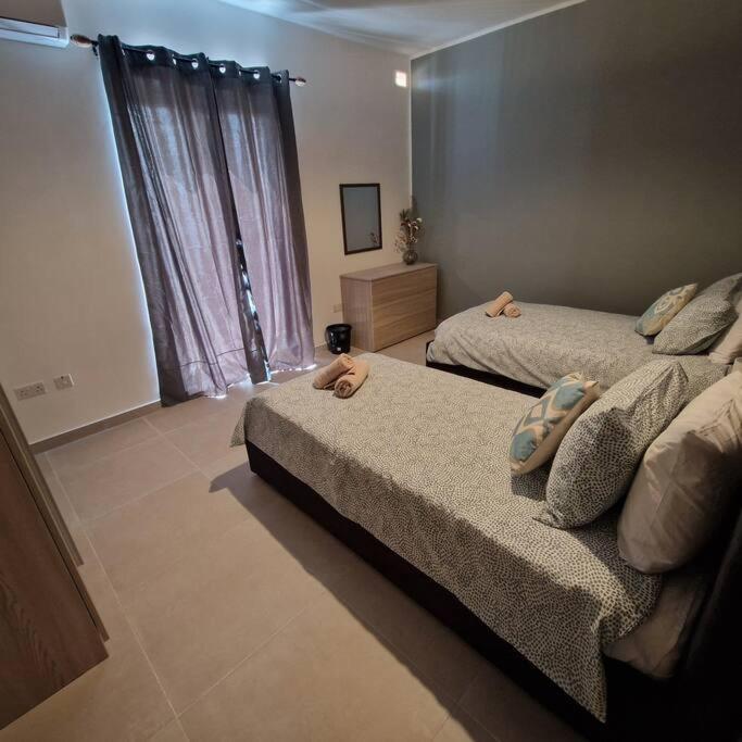 Centrally Located, Well Equipped, Stylish Flat. St. Paul's Bay Exterior foto