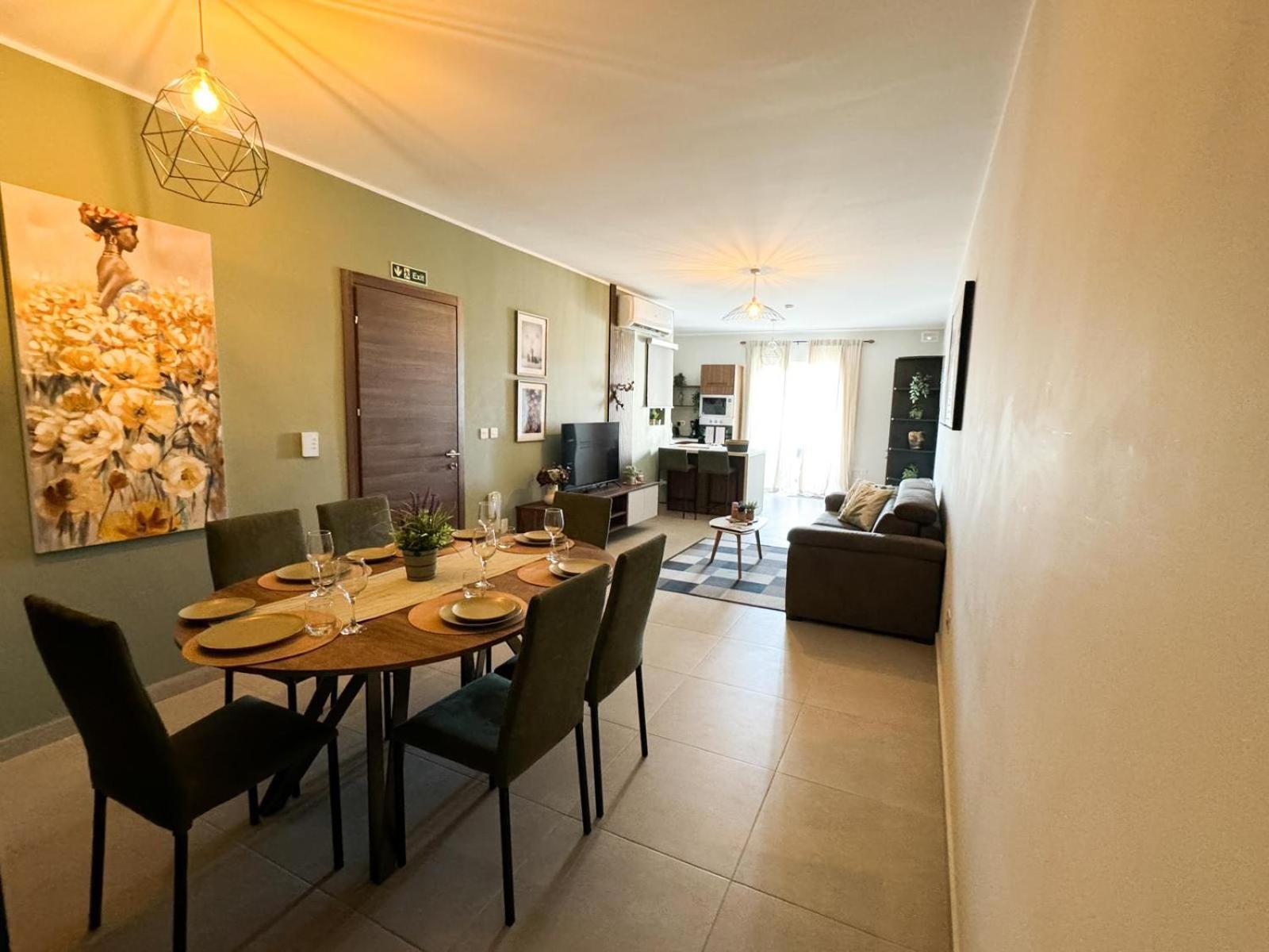 Centrally Located, Well Equipped, Stylish Flat. St. Paul's Bay Exterior foto