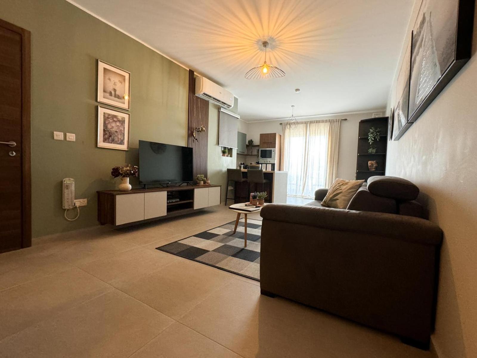 Centrally Located, Well Equipped, Stylish Flat. St. Paul's Bay Exterior foto