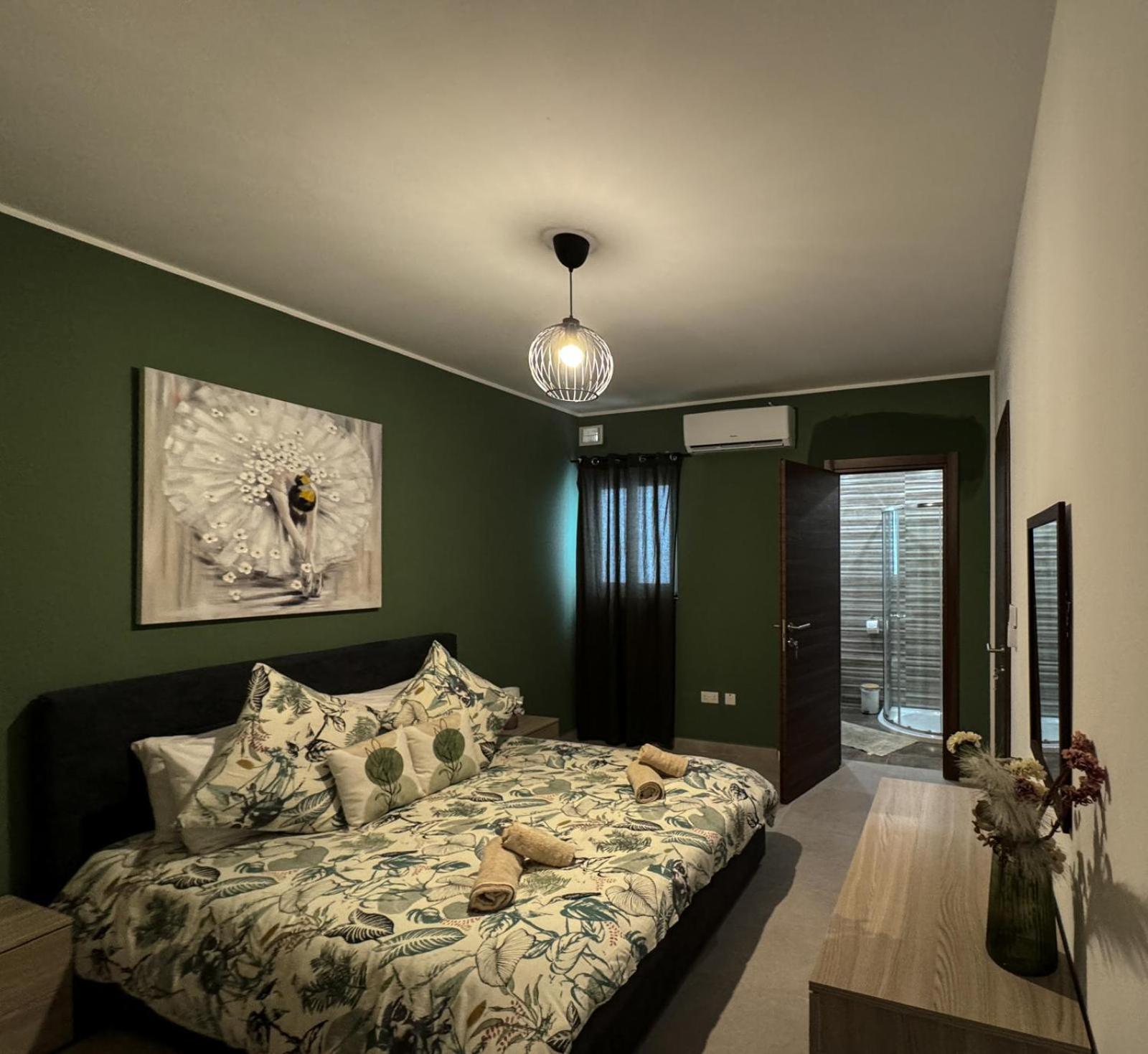 Centrally Located, Well Equipped, Stylish Flat. St. Paul's Bay Exterior foto